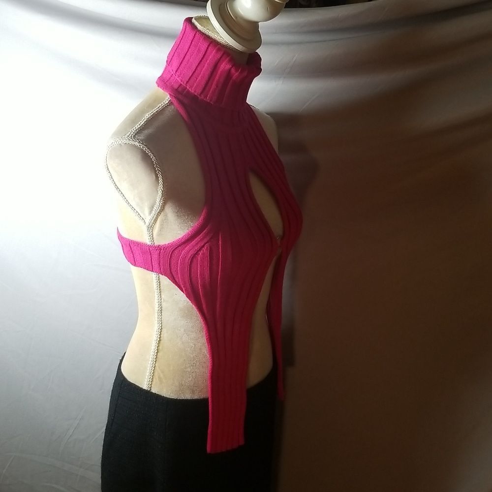 Daisy Slit Halter Turtleneck Sweater Top NWT Ribbed, Sexy, Open Front, Black, Pi - Picture 11 of 16